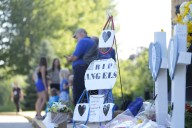 La policía revisa cuadernos y mensajes en redes de la autora del tiroteo en la iglesia católica de Minneapolis