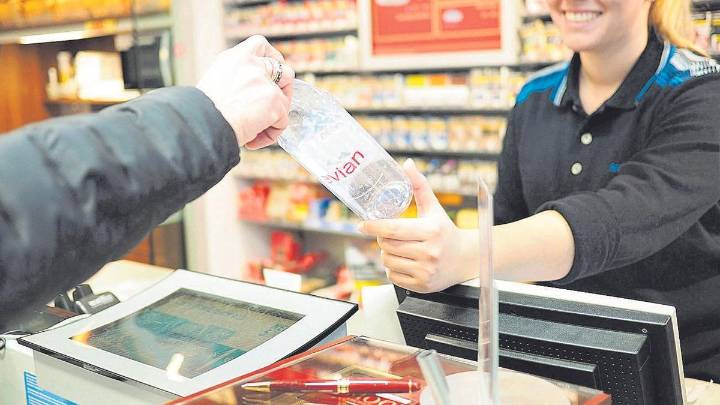 España retrasa el sistema de retorno de envases por la complejidad de gestionar 20.000 millones de botellas al año