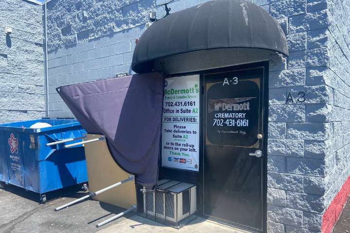 Las Vegas funeral home where bodies lingered shut down by state board