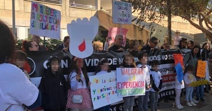 Salud, 'condenada' a indemnizar con 30.000 euros a una facultativa que el Hospital Regional de Málaga denunció a la Fiscalía