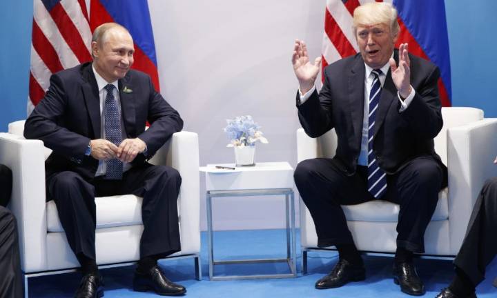 Trump y Putin se reúnen mañana para negociar un cese del fuego en Ucrania