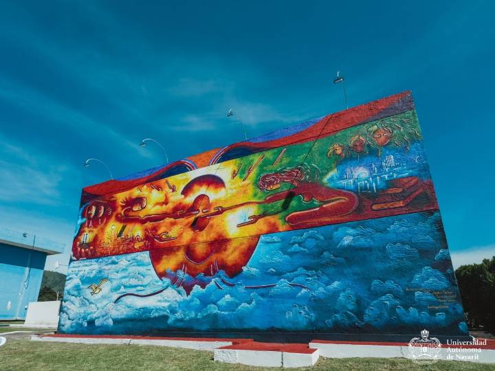 Restaura UAN mural «Por lo Nuestro a lo Universal»