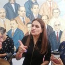 Gastos federales para becas repercute en falta de medicamentos: Medina