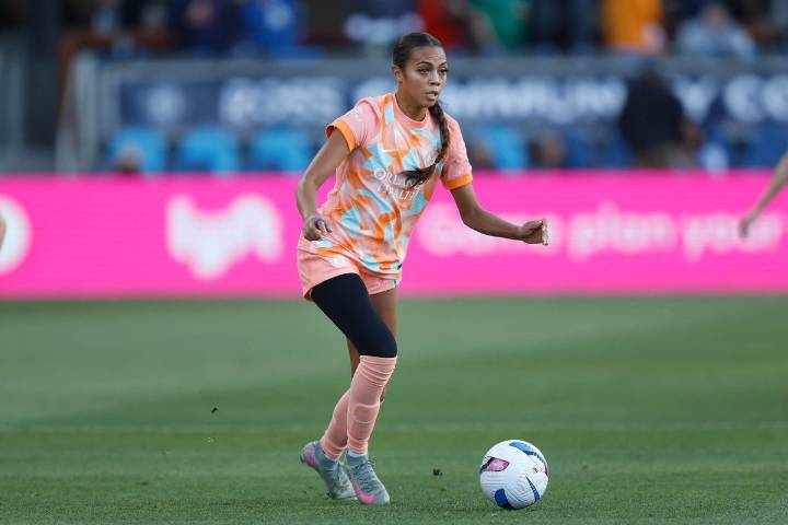 Denver Summit FC acquires Ally Watt from Orlando Pride, marking expansion team's first