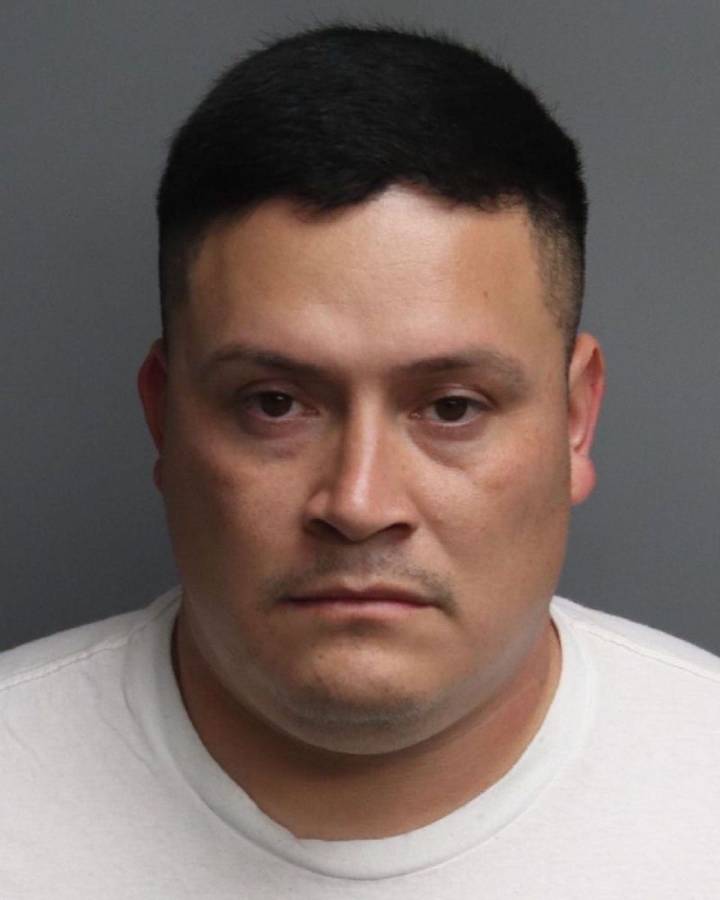 Arrestan a policía de Riverside por asalto sexual
