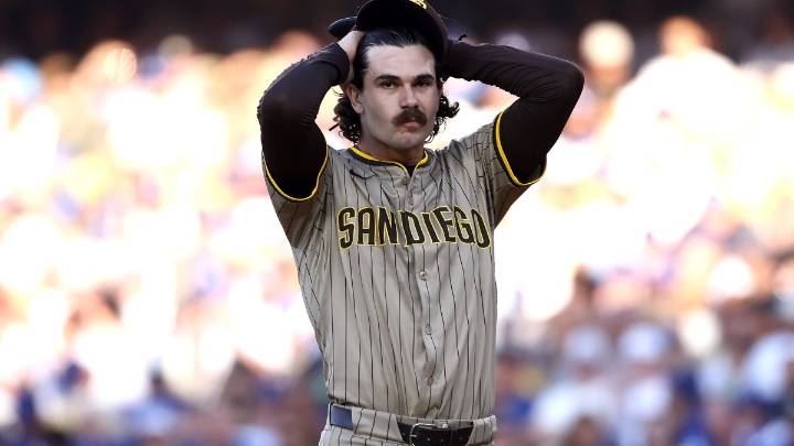 Padres walk (and run) their way to loss at Dodger Stadium, fall out of 1st place