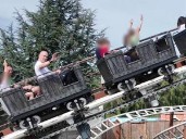 Man breaks world record by riding 55 rollercoasters in only one week