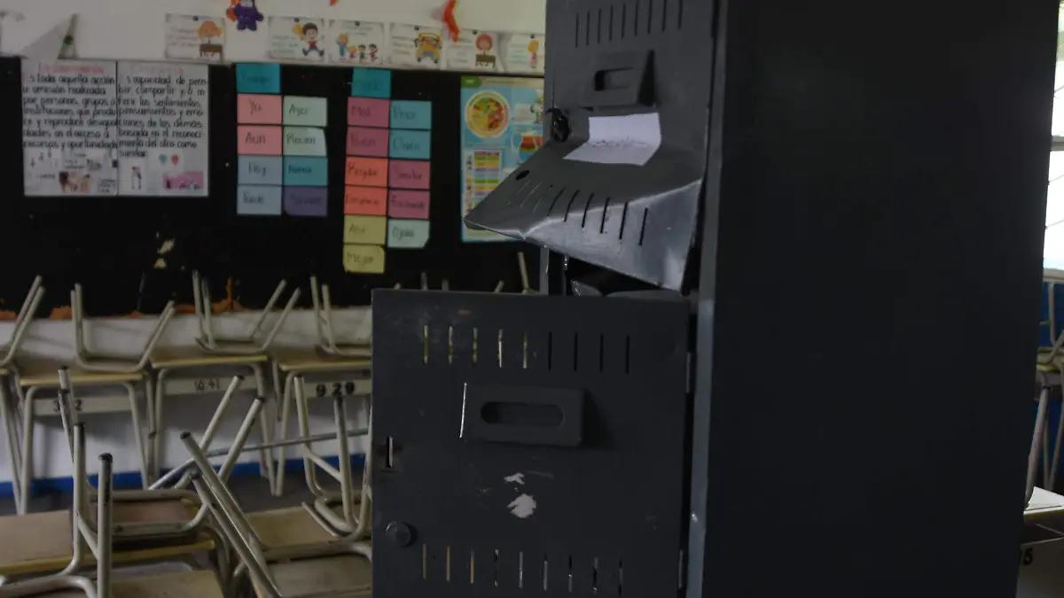 Periodo vacacional deja robos y daños en planteles escolares de Salamanca