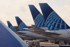 United Airlines halts departures for ‘technology issue’