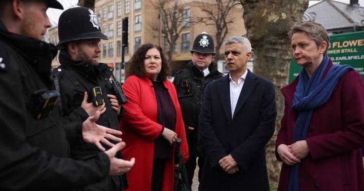 Pressure grows on Sadiq Khan to intervene on police counter closures