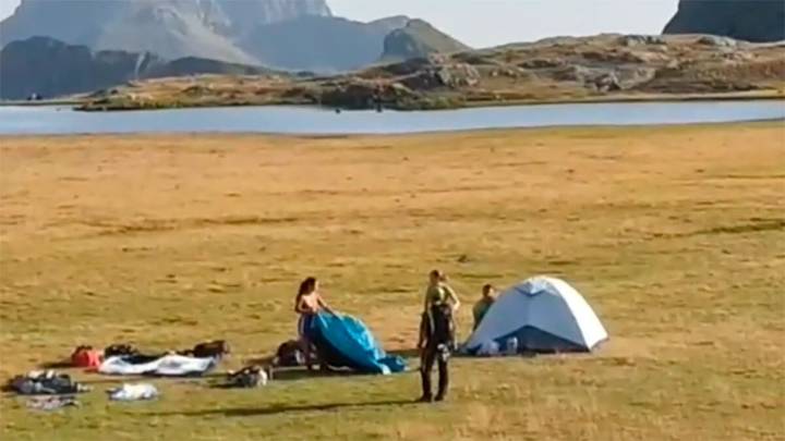 Récord de multas por acampar ilegalmente en el Ibón de Anayet: 86 propuestas de sanción en un solo operativo