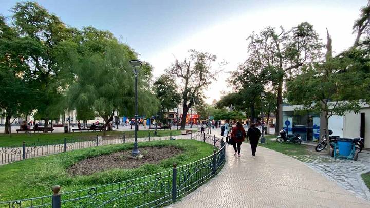 Una mañana fresca para un jueves primaveral con 25ºC de máxima sobre Santiago