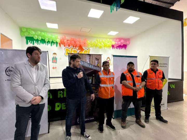 Puerto Deseado celebra el impacto de la capacitación en maquinaria pesada