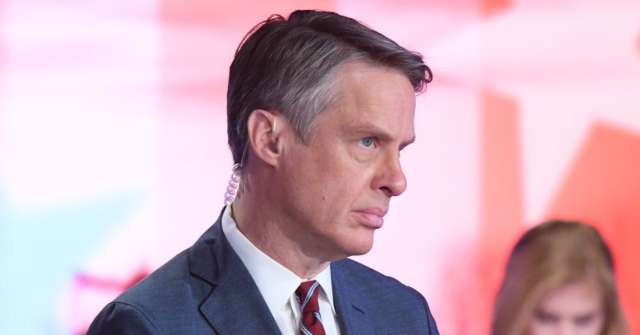 Nolte: Unemployed MSM Elites Terry Moran and Glenn Kessler Finally Tell a Half