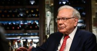 Warren Buffett revela la misteriosa acción en la que ha invertido durante 2025