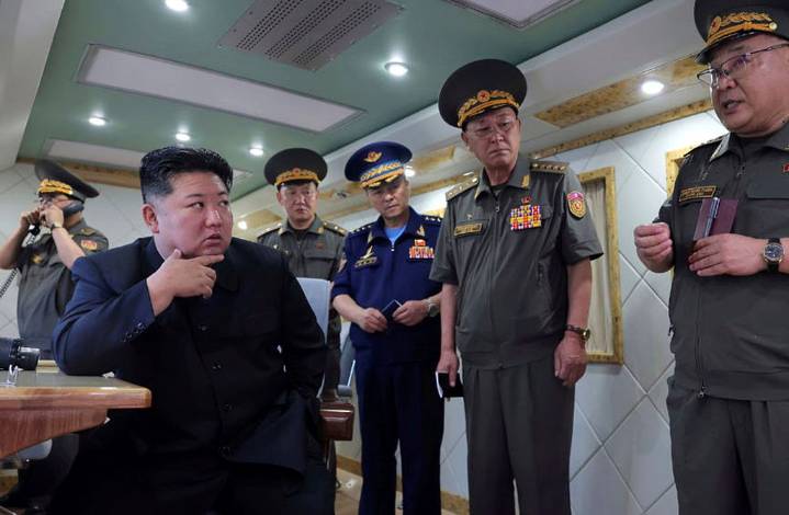Kim Jong Un tests new missiles days before US