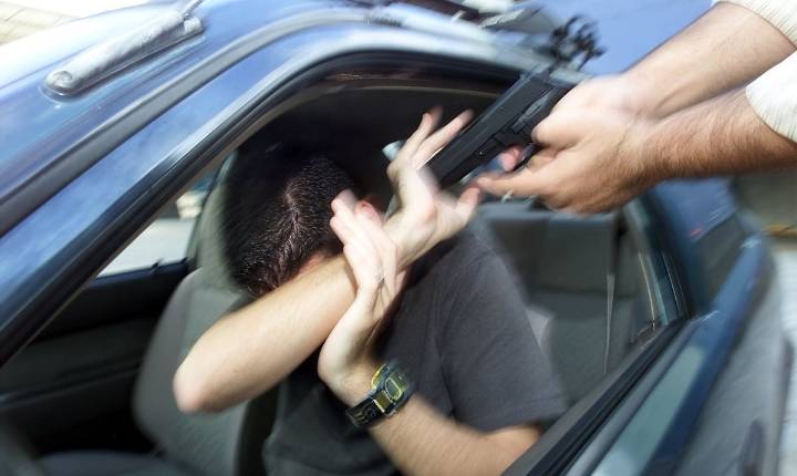 Investigan tres carjackings y un robo reportados durante la madrugada en Bayamón Cataño y Guaynabo