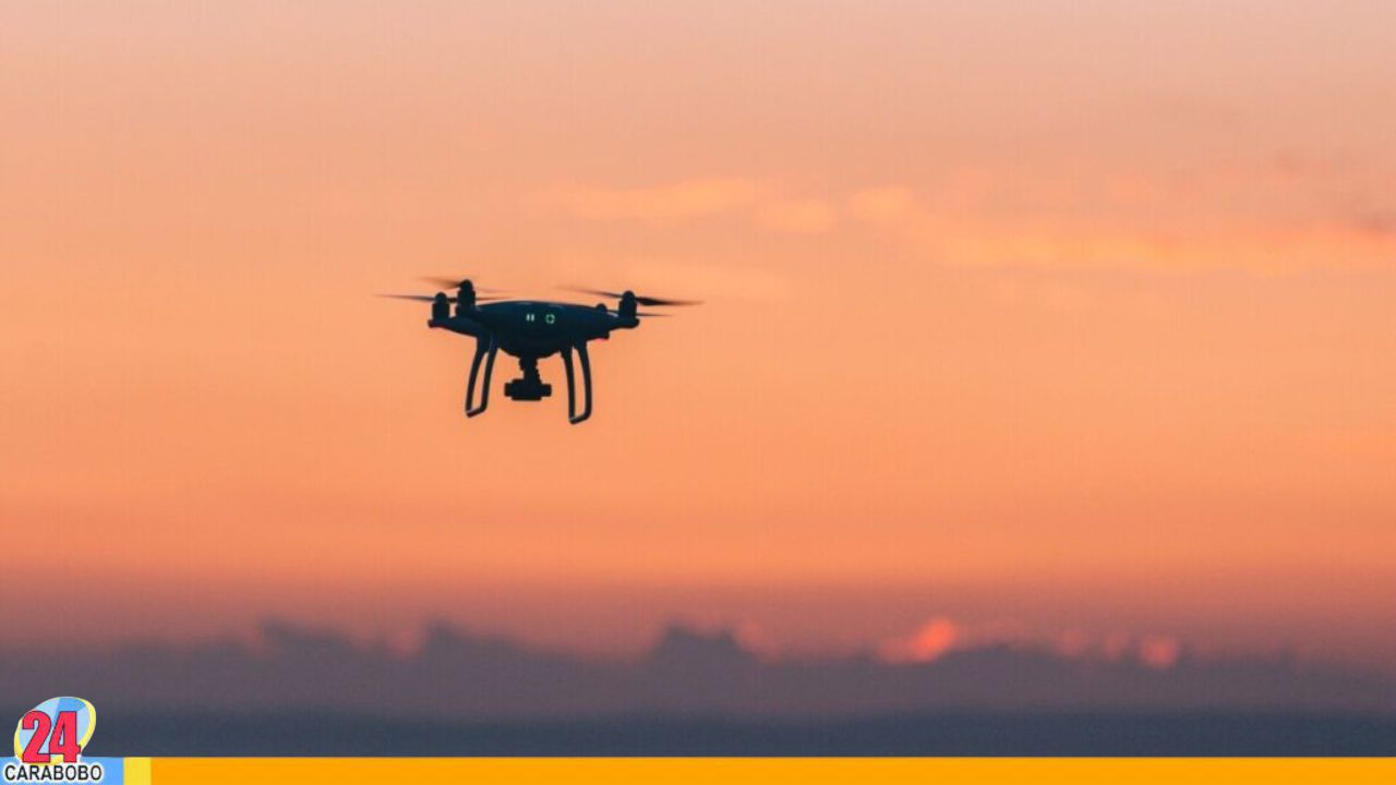Quedan suspendidas las operaciones y comercialización de drones en el país