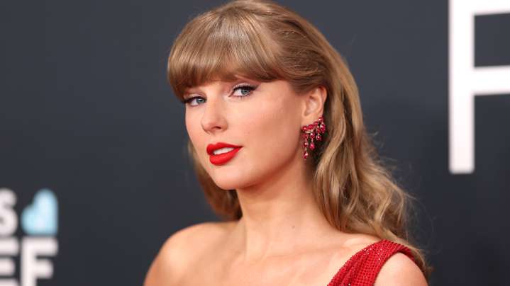 The One Ice Cream That Always Showed Up On Taylor Swift's Tour Rider