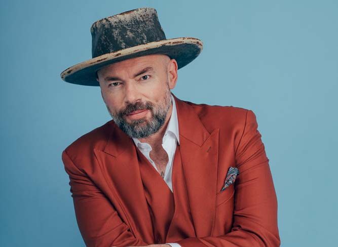 Santiago Cruz presenta “Quince de Caminos”, una celebración del disco que le cambió la vida