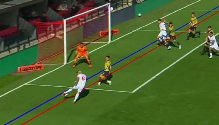 Los vicios locales del VAR. No culpemos a la tecnología si el offside se marca con una lapicera