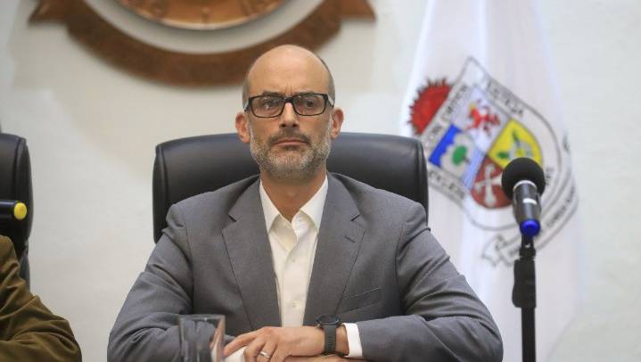 Denuncian a Miguel por designación irregular de exfuncionaria