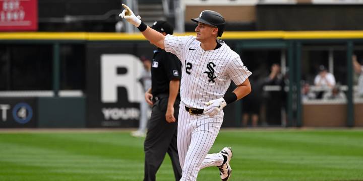 Colson Montgomery homers in White Sox win over Guardians
