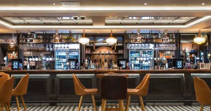 World’s smallest Wetherspoons with no toilets but still 'handy for a quick pint'