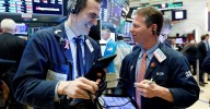Cierra Wall Street en rojo y el Dow Jones baja un 0.45%, pendiente de datos de inflación