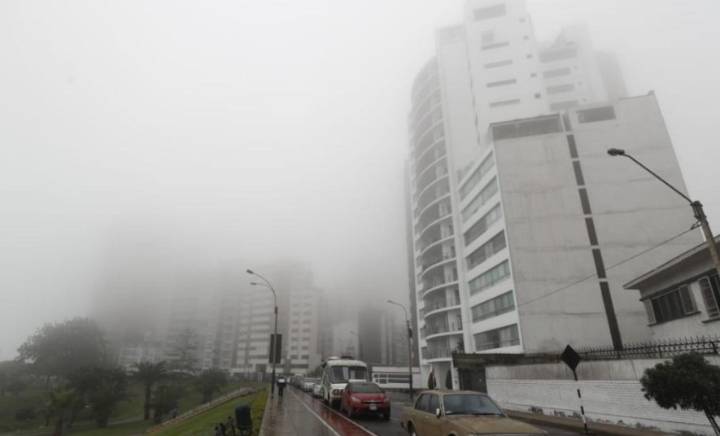Lima registró el día más frío del invierno 2025 con 10.2 °C