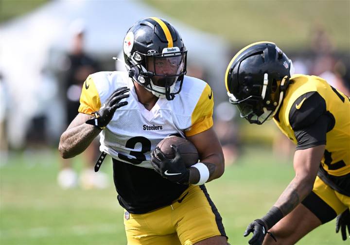 Steelers insider Brian Batko chats LIVE at training camp