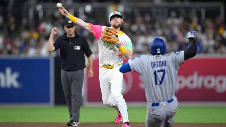Yu Darvish, bullpen dazzle in 3-hitter, and Padres beat Dodgers 2