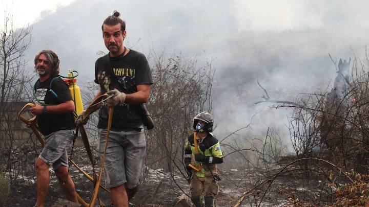 Mejora la situación por los incendios pero aún hay cientos de desalojados