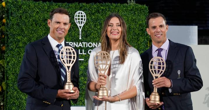 Maria Sharapova and Bryan brothers inducted into the Tennis Hall of Fame