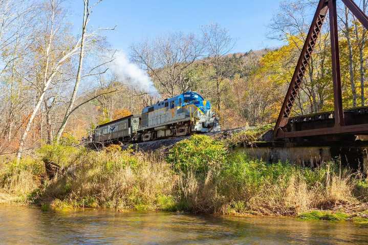 Upstate NY railroad back on track with fall foliage trains after pandemic shutdown