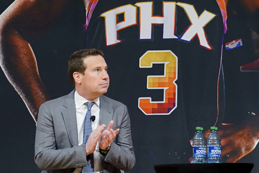 Propietarios de Suns demandan a Mat Ishbia por mala gestión y falta de transparencia