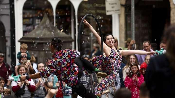 In Scotland, rising costs threaten Fringe theater and comedy festival  : NPR