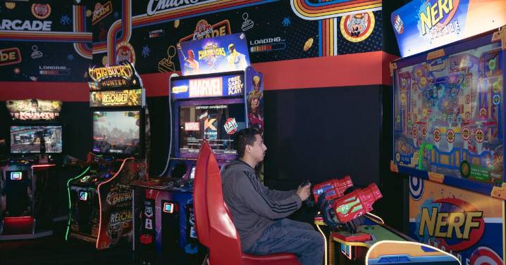 Chuck E. Cheese wants to grow up. What it's like inside the new, adult