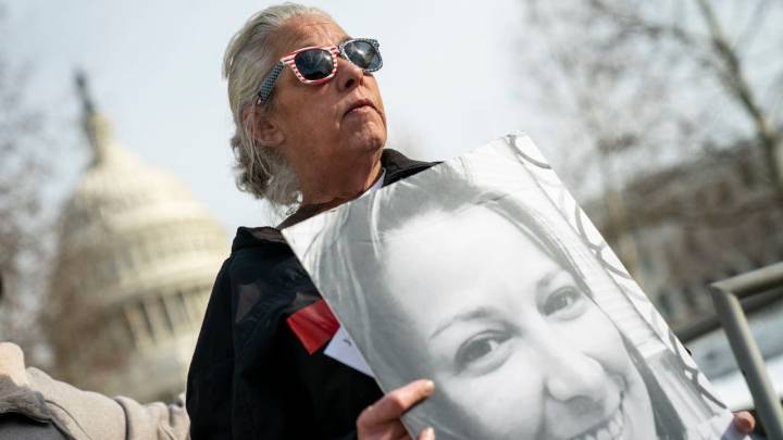US offers military funeral honors to Jan. 6 rioter, Air Force vet Ashli Babbitt