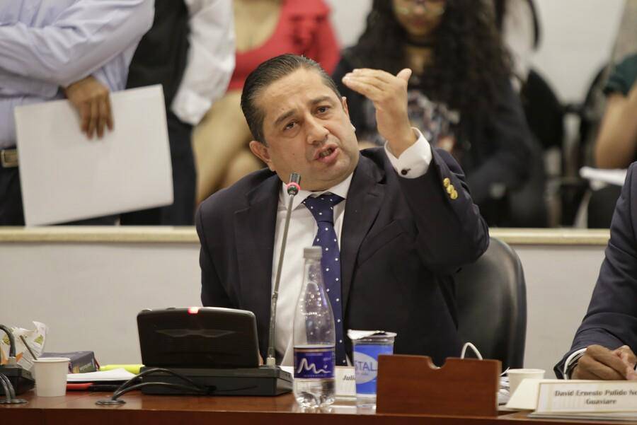 Representante Julio César Triana denuncia que fue víctima de atentado al salir de La Plata, Huila: “nos dispararon con fusil”