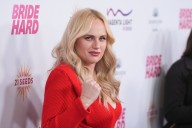 Demandan a Rebel Wilson por difamación tras revelar presunto abuso en The Deb