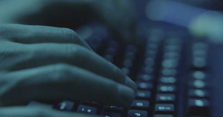 Deputy allegedly used law enforcement databases to acquire information on people he knew
