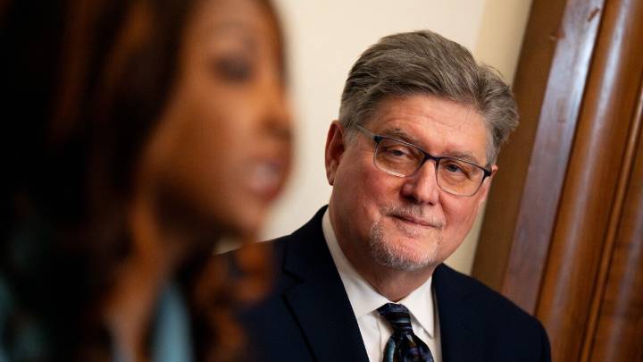 St. Louis searching for permanent jail director as Burris departs