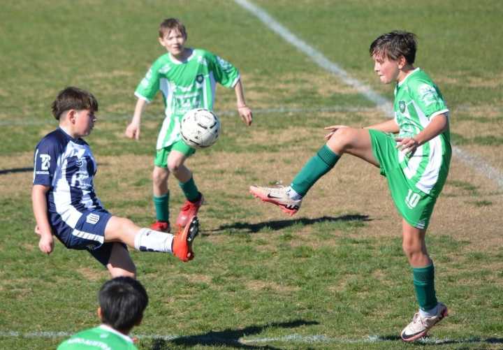 Futbol Menor Se reanudó el torneo y no hubo cambios en la cima