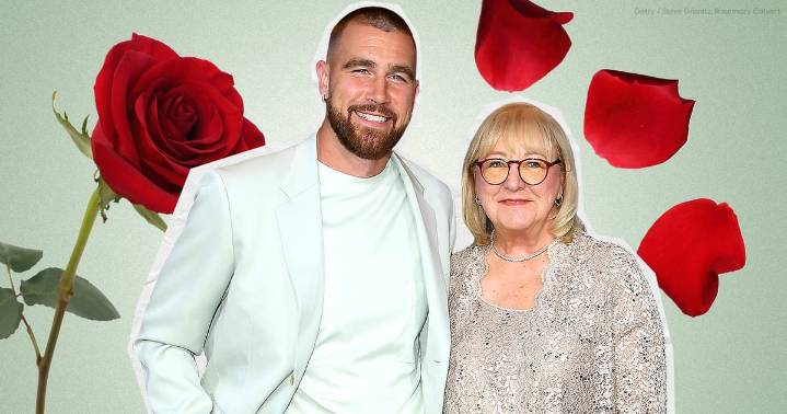 Mama's Boys Dating Tips, According to a Dating Therapist