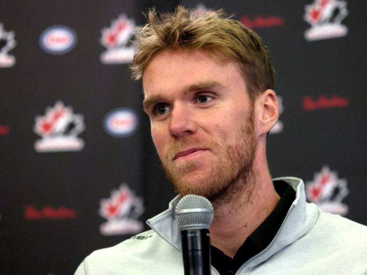 Conno4r McDavid talks Oilers contract at Olympic orientation camp