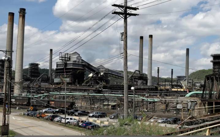 Explosiones en planta de US Steel en Pensilvania dejan un muerto y decenas de heridos o atrapados
