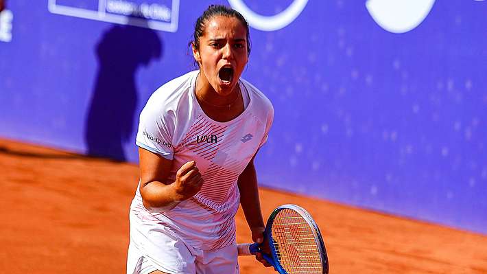 Chilena Antonia Vergara ganó su primer título profesional y saltará más de 60 puestos en el ranking La tenista de 18 años venció a la argentina Camila Markus en el W15 de Santiago.