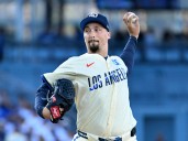 Blake Snell blanqueó a Padres