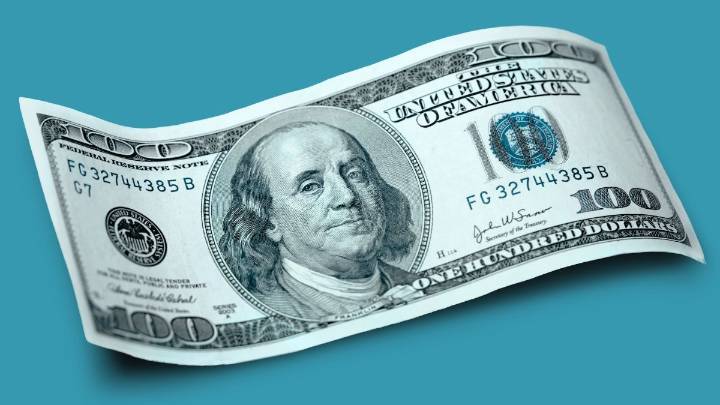 Vuela el dólar: los bancos confirmaron el precio que tendrá este martes 26 de agosto cuando empiecen las operaciones